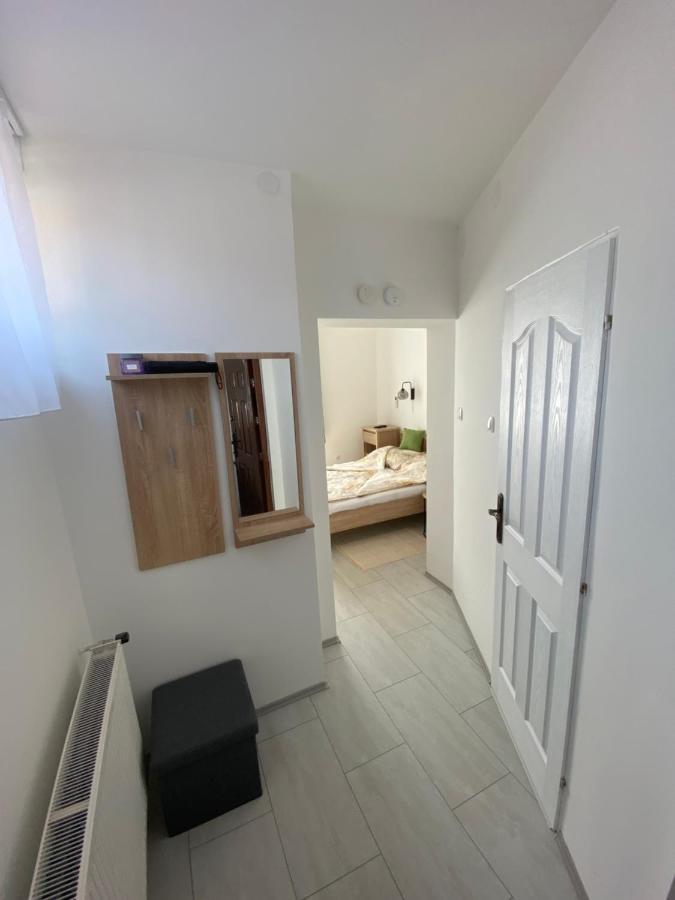 RÁD-VÁR Apartmanház Eger Esterno foto