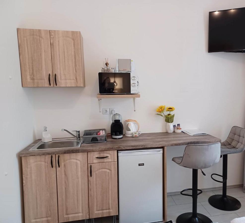 RÁD-VÁR Apartmanház Eger Esterno foto